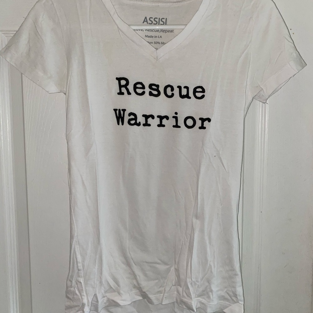 White v-neck T-shirt